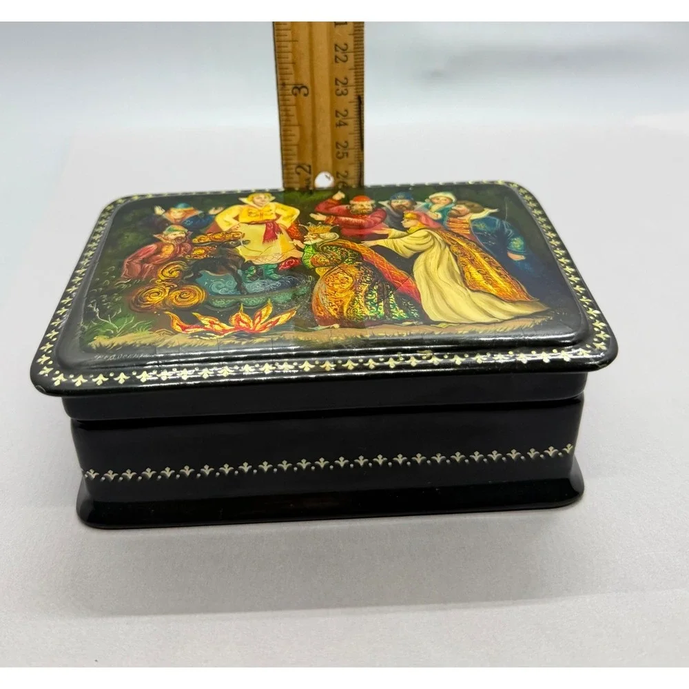 VTG Trinket Red Lacquer Interior Hand Painted n Foil Trinket Box Fairy Tail READ